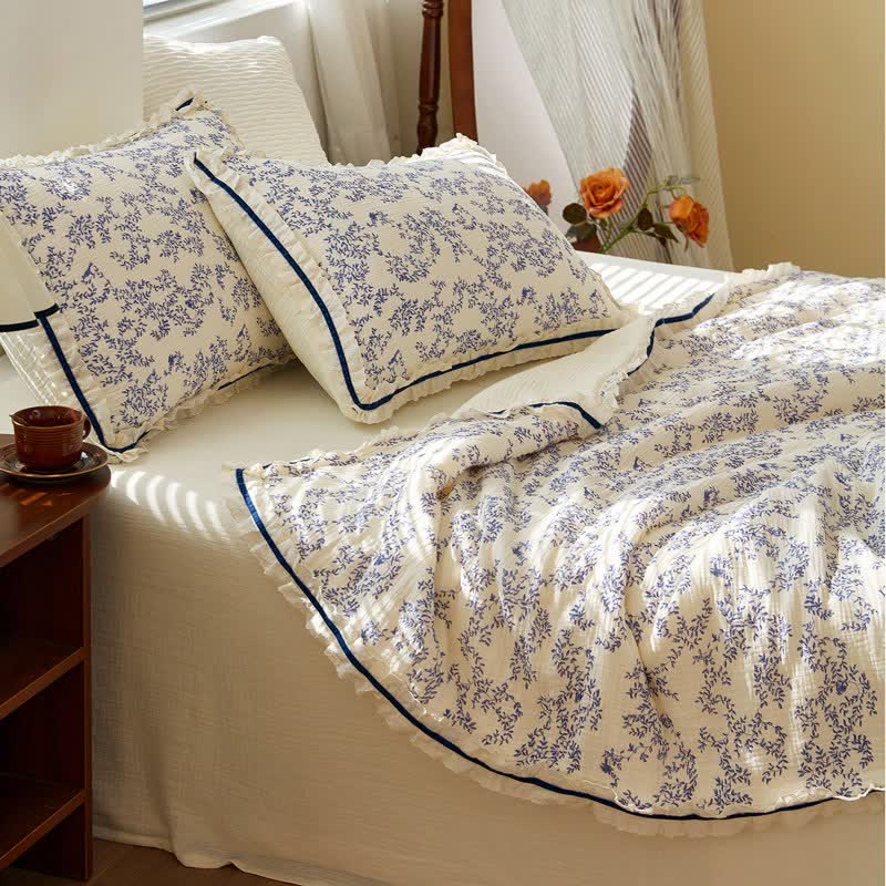 Blue Leaf Ruffled Cotton Gauze Quilt - image 5