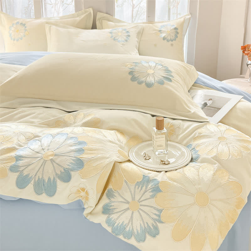 Daisy Embroidered Pure Cotton Bedding Set(4PCS) - image 2