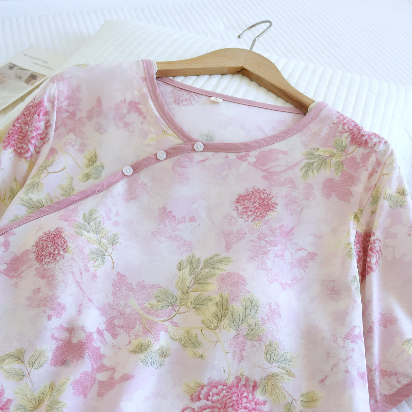 Hydrangea Floral Padded  Cropped Pants Nightwear - image 2