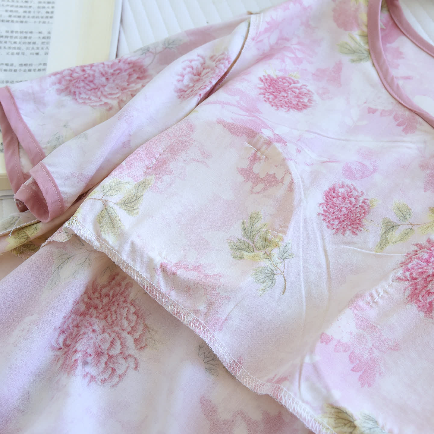 Hydrangea Floral Padded  Cropped Pants Nightwear - image 4