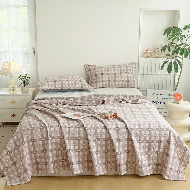 Flower & Plaid Jacquard Cotton Quilt - image 1