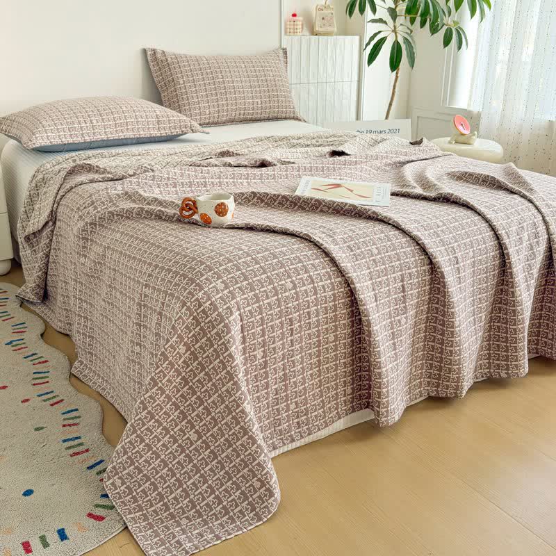 Modern Geometric Pattern Jacquard Cotton Quilt - image 2
