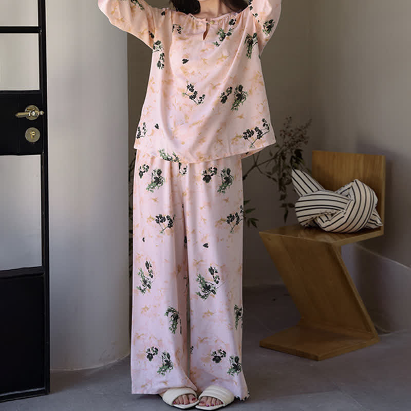 Pastoral Floral Long Sleeve Women's Pajamas - image 3