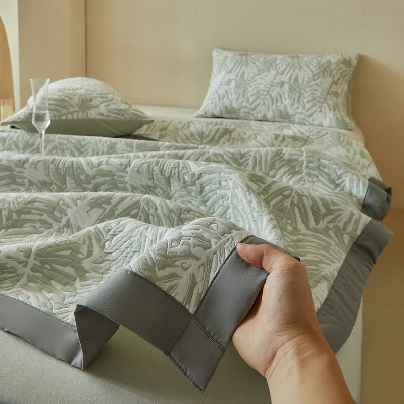 Tropical Palm Leaf Reversible Quilt Set - image 14