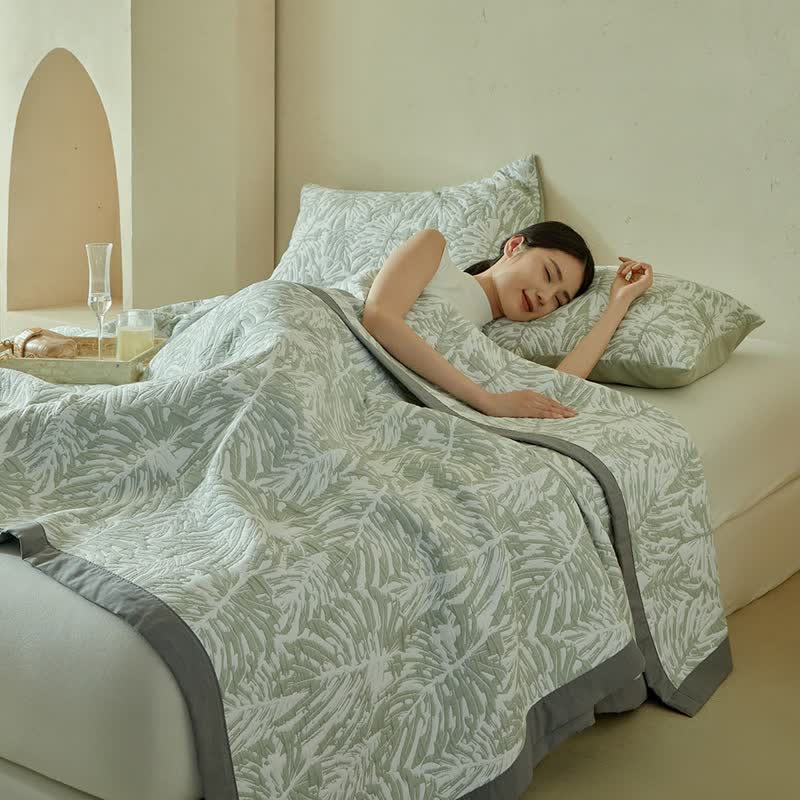 Tropical Palm Leaf Reversible Quilt Set - image 9