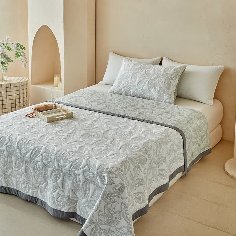 Botanical Leaf Print Quilt Set - image 4