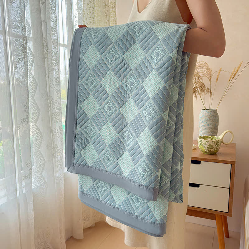 Reversible 3-layer Geometric Jacquard Blanket Quilt - image 10