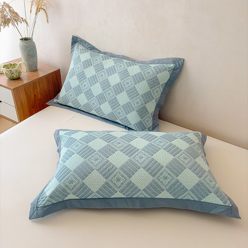 Reversible 3-layer Geometric Jacquard Blanket Quilt - image 11