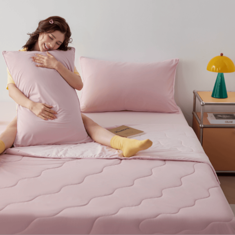 Double-Sided Cooling Lightweight Summer Comforter - Pink - 79" × 91"  - image 12