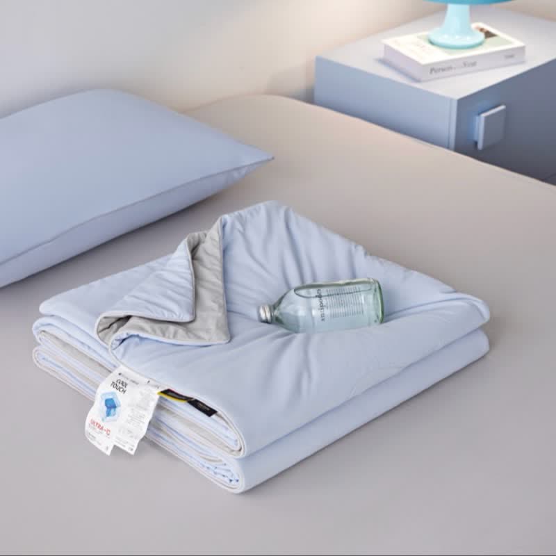 Nordic Cooling Lightweight Summer Comforter - Bright Blue - 79" × 91" - image 6