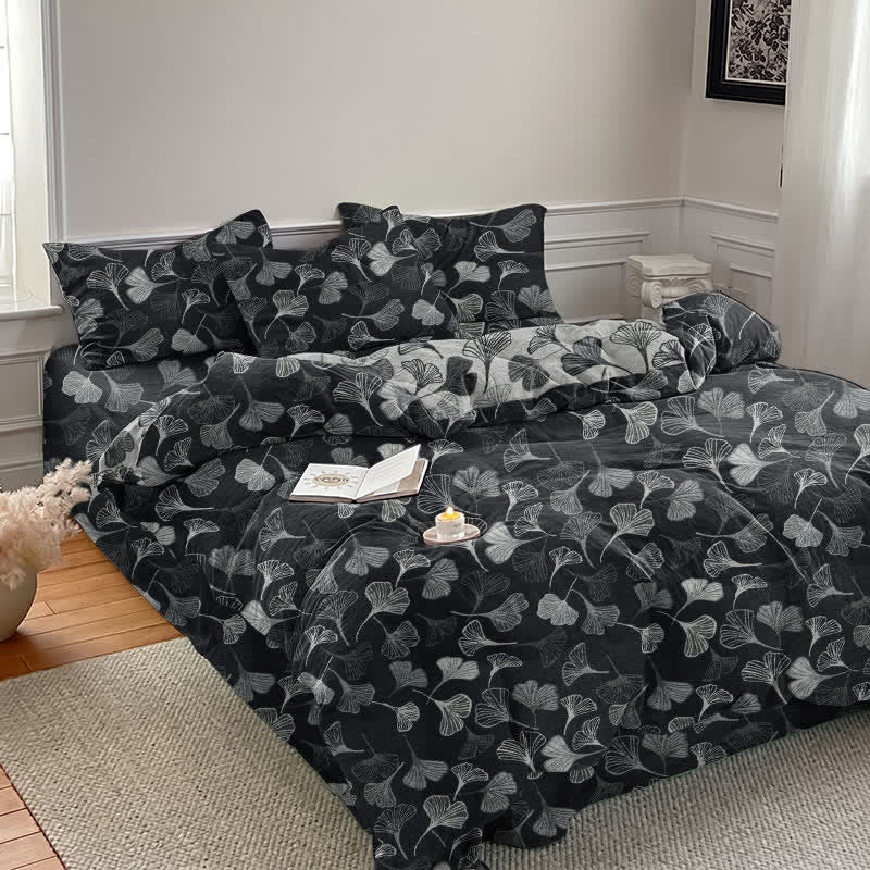 Vintage Black Ginkgo Leaf Reversible Cotton Bedding Set - image 4