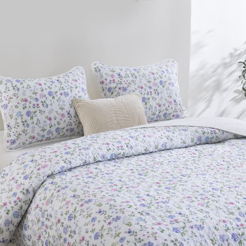 Watercolor Wildflower Cotton Quilt Set - image 0