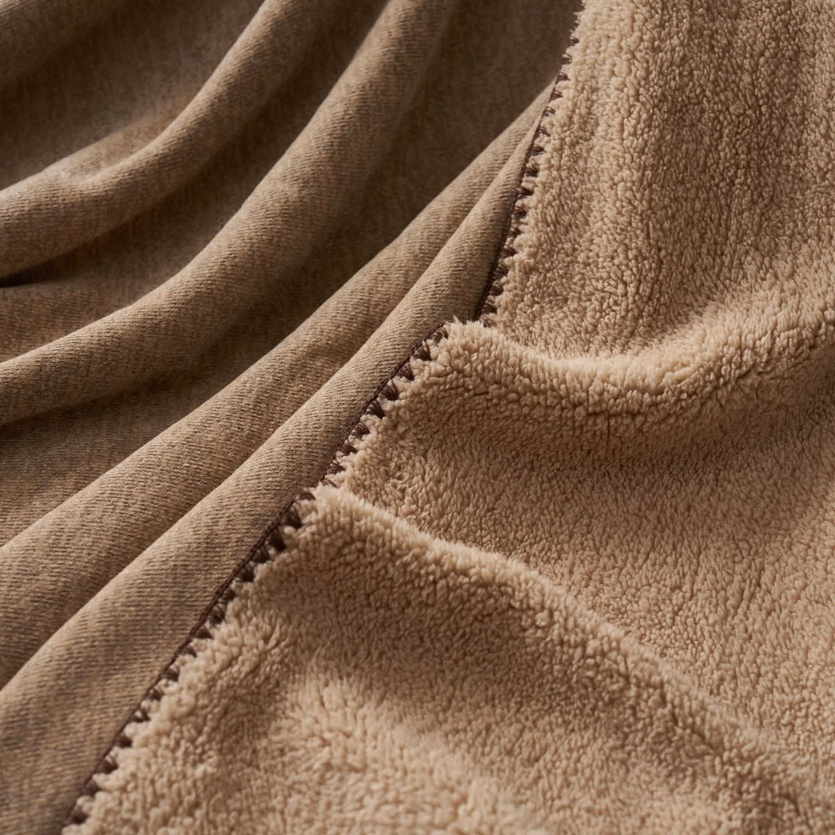 Minimalist Dual-Sided Sherpa Fleece Throw Blanket - image 3