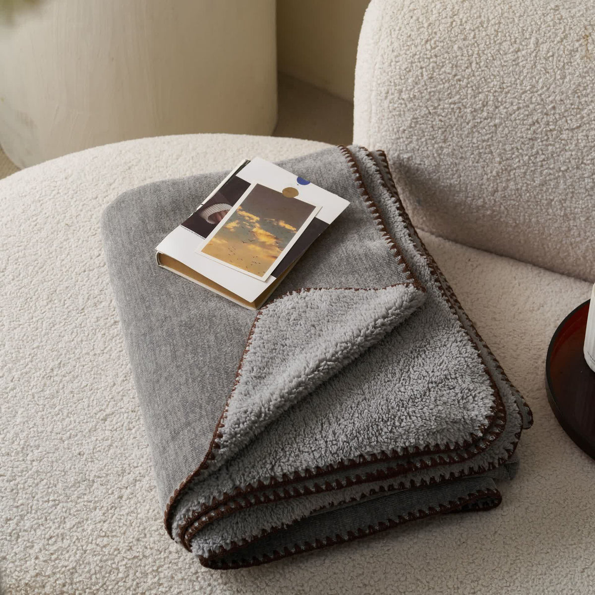 Minimalist Dual-Sided Sherpa Fleece Throw Blanket - image 7