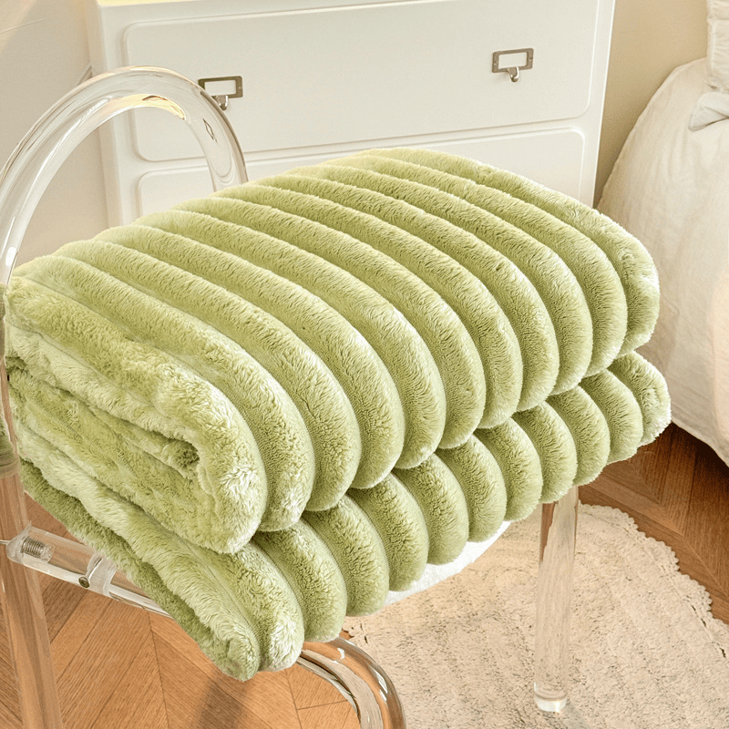 Soft & Warm Cozy Fleece Blanket - image 4