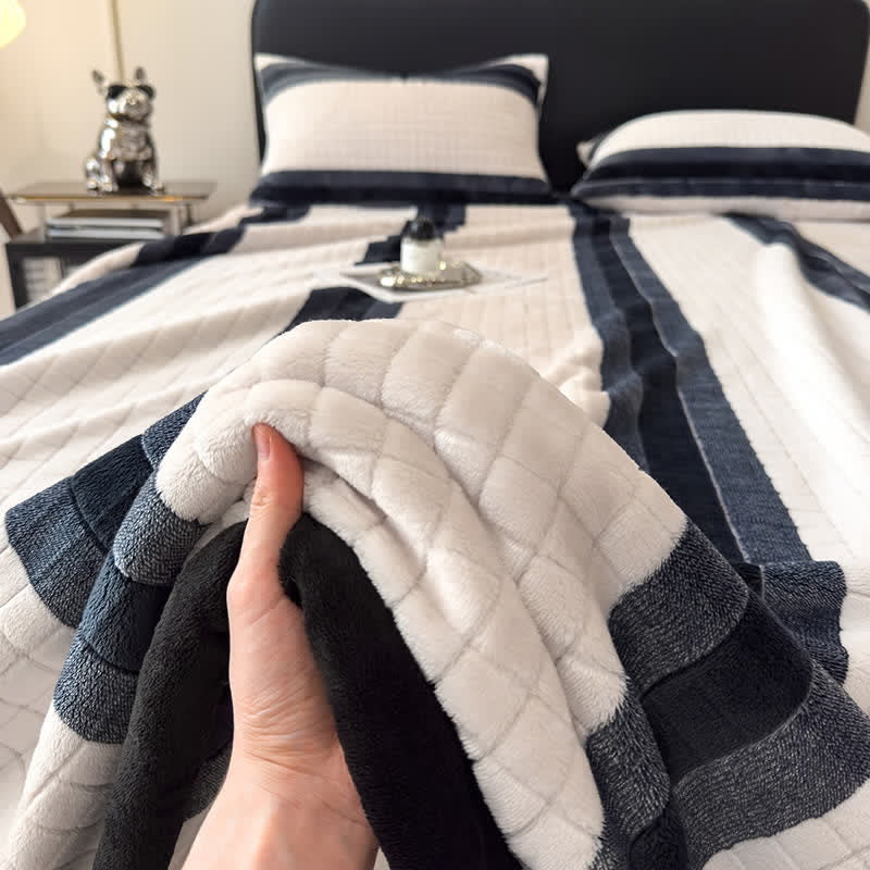Geometric Grid Stripe Soft Throw Blanket - image 9