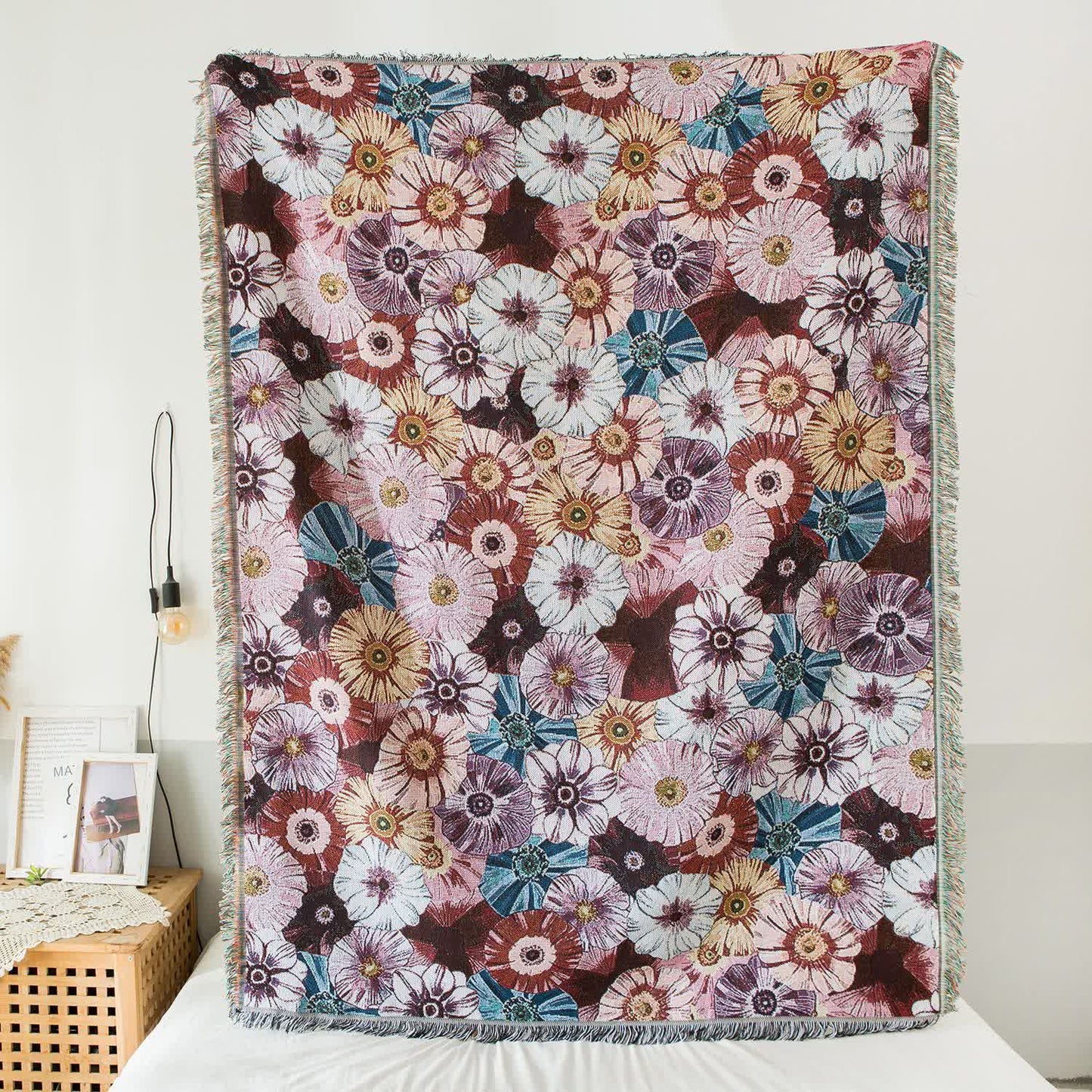 Retro Morning Glory Tassel Blanket Tapestry