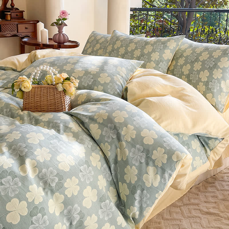 Double Gauze Four-leaf Clover Soft  Bedding Set (4PCS)