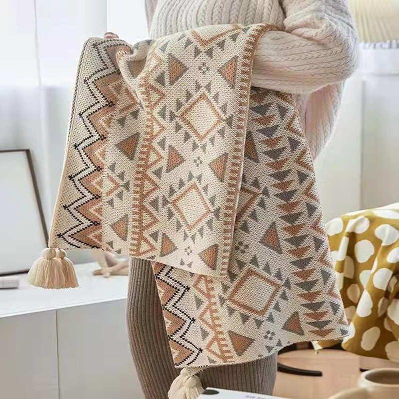 Ownkoti Cozy Shape Pattern Tassel Knitted Blanket