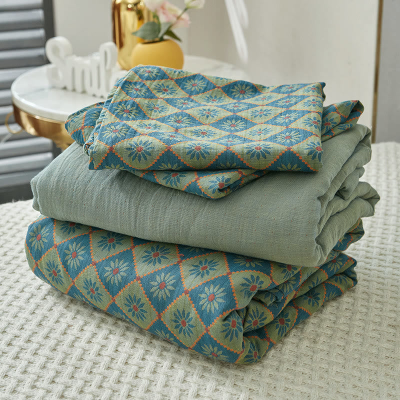 Daisy Jacquard Double-layer Cotton Reversible Quilt