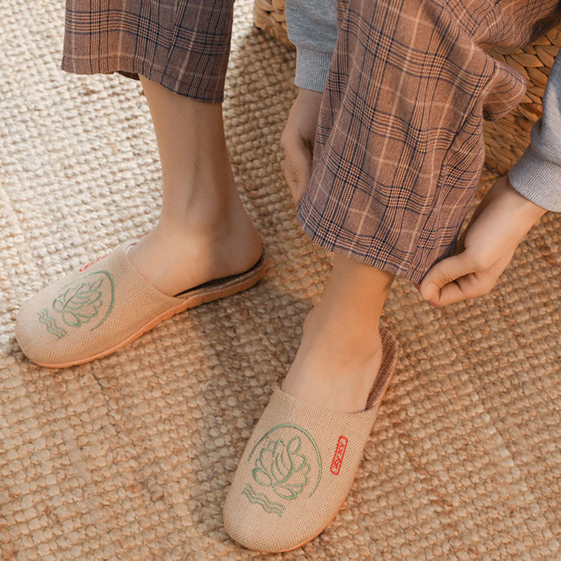 Retro Embroidered Lotus Flax Slippers