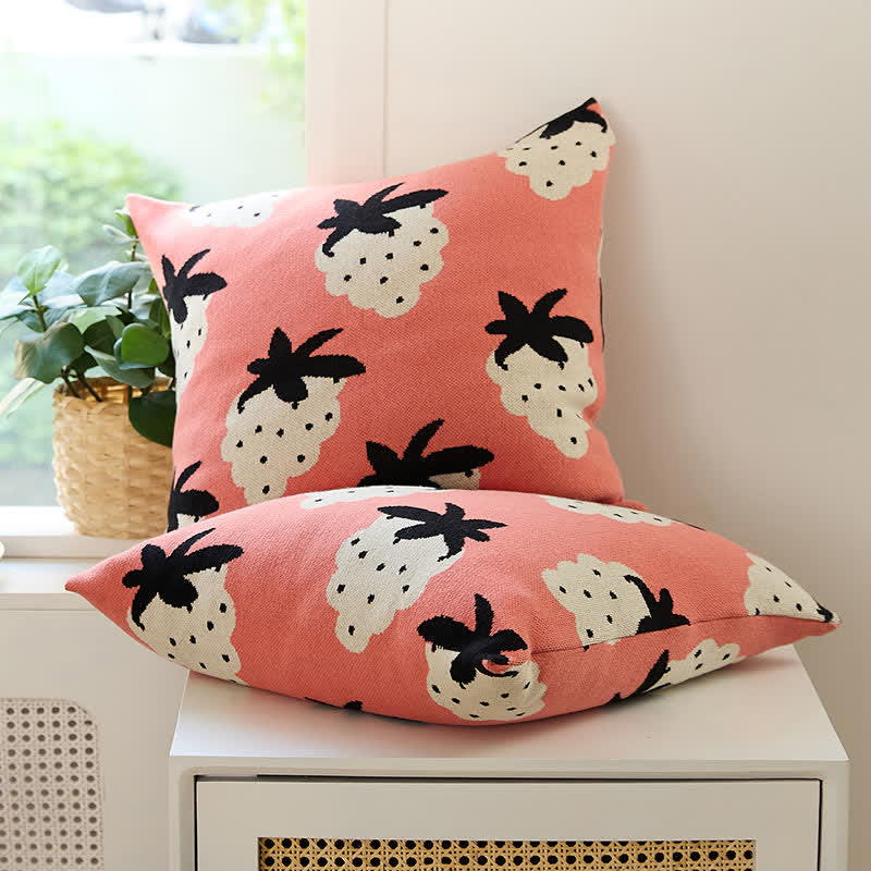 Strawberry Pattern Breathable Cotton Pillowcases (2pcs)