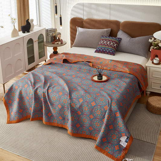 Luxurious Style Cotton Quilt with Round Pattern